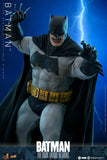 FIRST BATCH - HOT TOYS 1/6 BATMAN THE DARK KNIGHT RETURNS