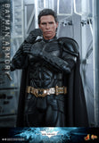 HOT TOYS 1/6 MMS702 BATMAN ARMORY WITH BRUCE WAYNE