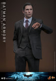 HOT TOYS 1/6 MMS750 BATMAN ARMORY WITH BRUCE WAYNE 2.0