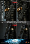 HOT TOYS 1/6 MMS702 BATMAN ARMORY WITH BRUCE WAYNE