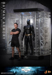 HOT TOYS 1/6 MMS702 BATMAN ARMORY WITH BRUCE WAYNE