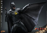 HOT TOYS 1/6 MMS712 BATMAN MODERN SUIT