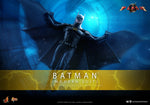 HOT TOYS 1/6 MMS712 BATMAN MODERN SUIT